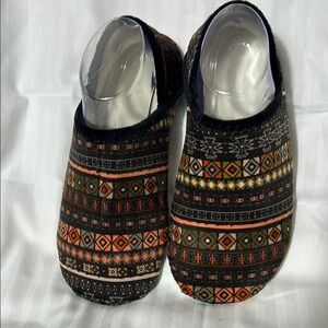 Bohemian slippers new 6 1/2 to 7 multicolored NWT
